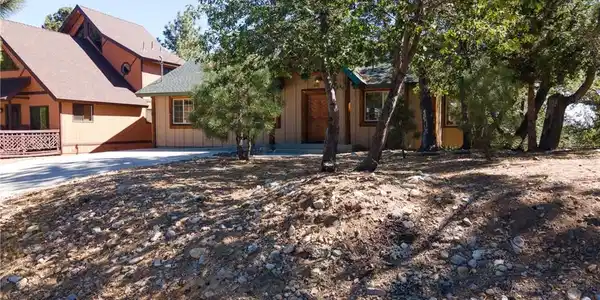 617 Villa Grove