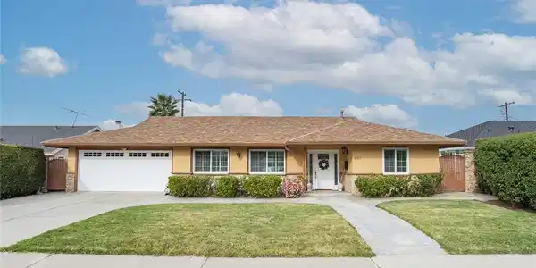 841 Rolling Hills