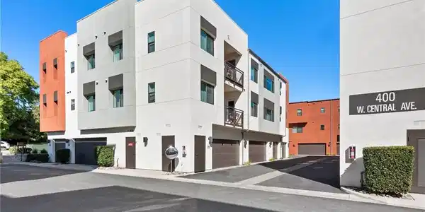 400 W Central Avenue