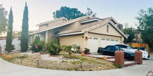 2599 Pinnacle