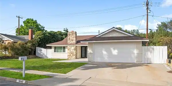 1445 Arrow Wood