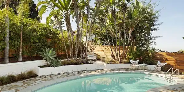 2367 Ronda Vista Drive