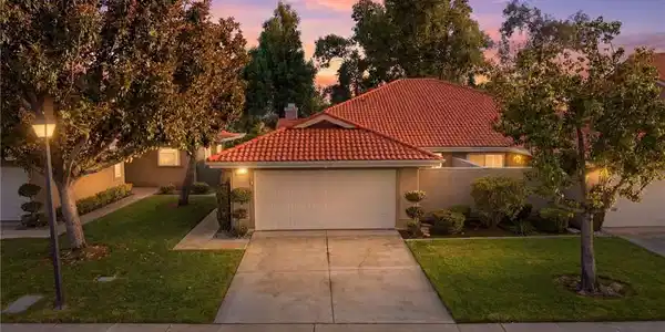 1252 Winged Foot Drive