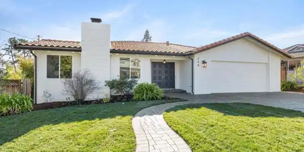 740 Greenview Place