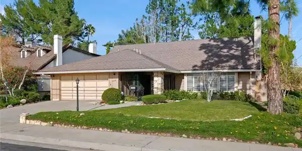 12104 Woodley Avenue