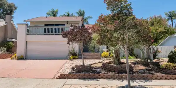 65 Ocatillo Avenue