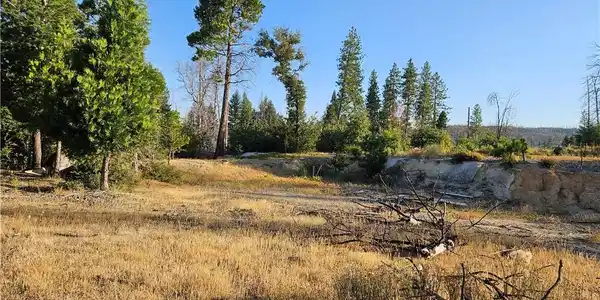 18 Sand Creek Drive