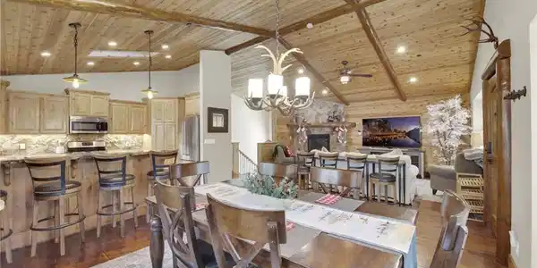 1206 Minton Drive
