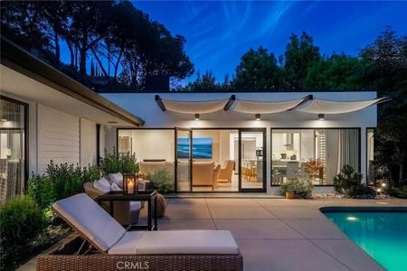 9621 Cedarbrook