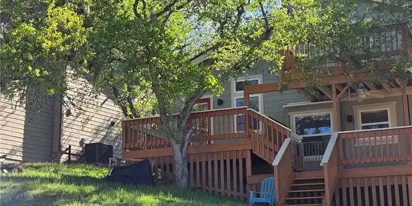 2488 Captains Walk