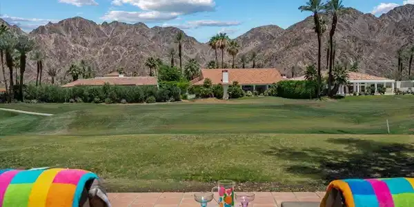 77130 Avenida Fernando