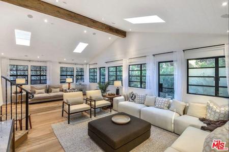707 Amoroso Place