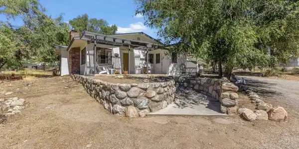 49244 Vista Drive