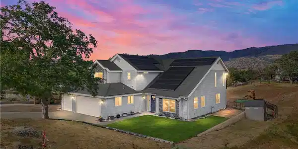 22810 Tom Court