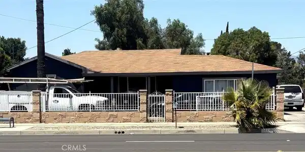 17746 Merrill