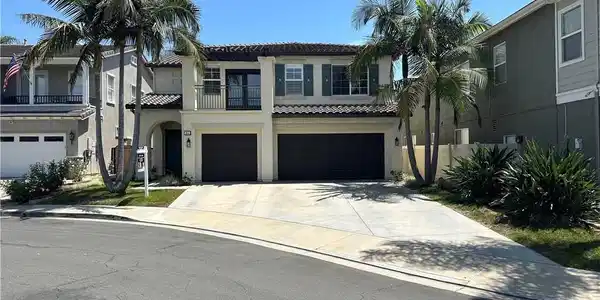 16 Garden View Court