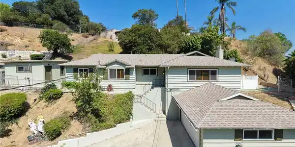 1845 Canyon