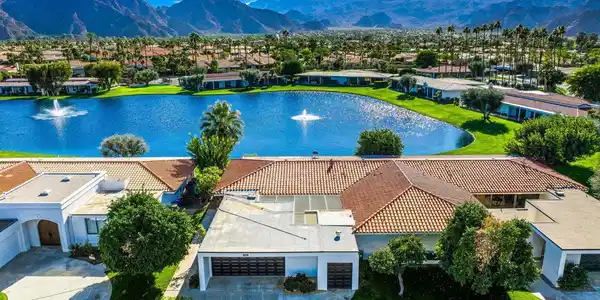 77947 Lago Drive
