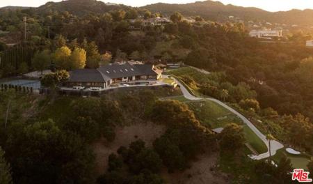 16401 Mulholland Drive