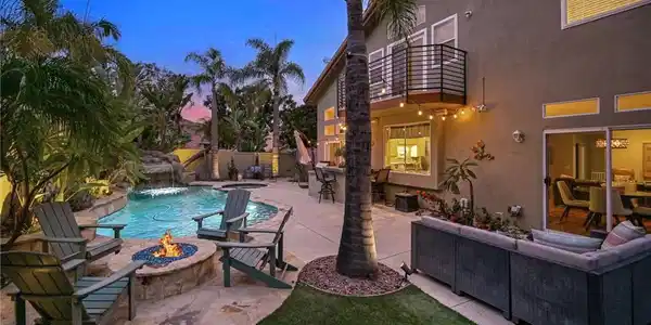 5570 MEADOW LAKE Lane