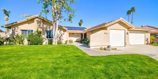 75258 La Sierra Drive