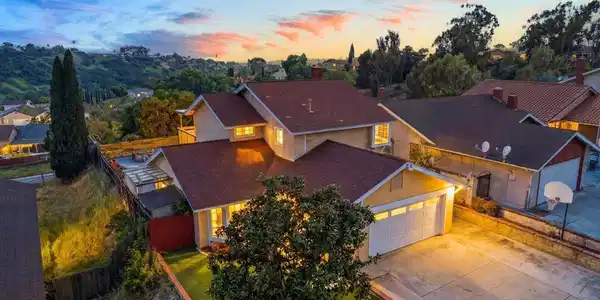 6729 Anton Ln