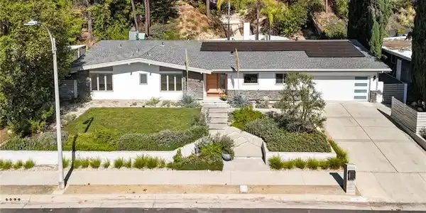 4676 Arriba Drive