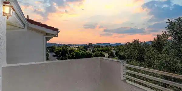 2533 Antonio Drive