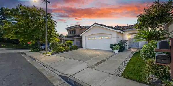 381 S Lilac Court