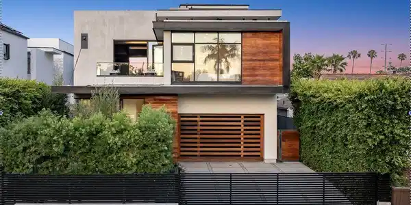 818 N Curson Avenue