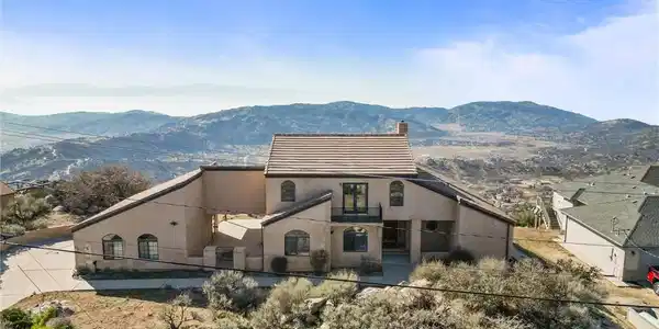23901 El Rancho