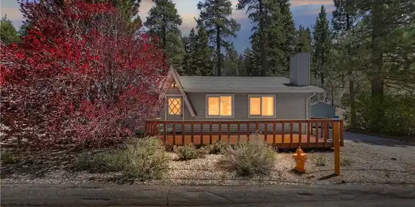 1099 Canyon