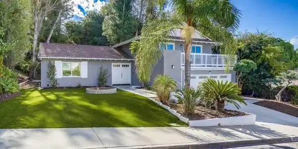 26752 Carretas Drive