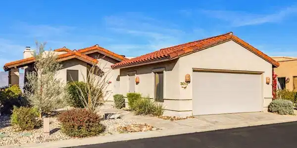 3013 Roadrunner Drive S