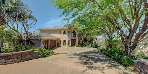 16677 Falcon Heights Rd