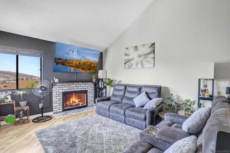 3049 Golden Oak Way