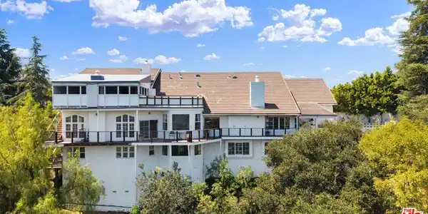 2312 Kimridge Road