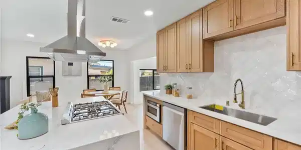 57 S Grand Oaks Avenue