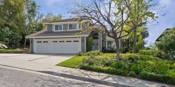 3153 Dragonfly Street