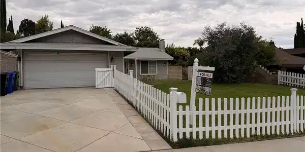 30300 Jasmine Valley