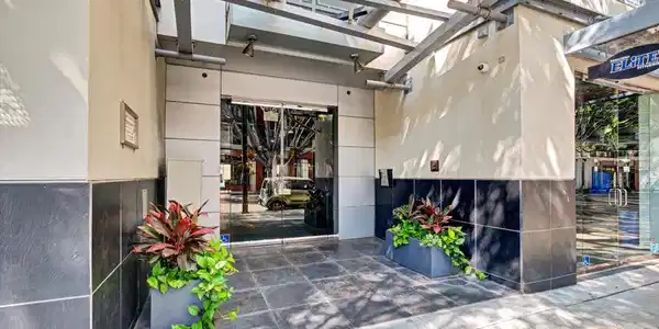 159 W Green Street