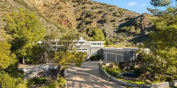 3701 Kanan Road