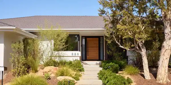 886 Teakwood Road