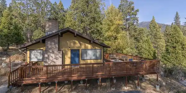 5575 Grayling Road