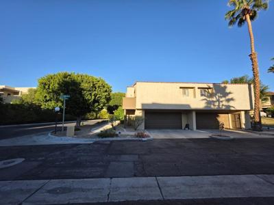 464 E Calle Begonia