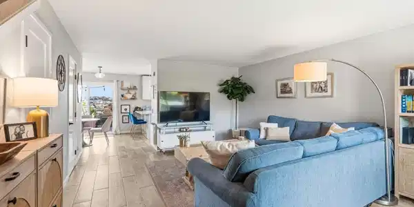 652 E Solana Circle