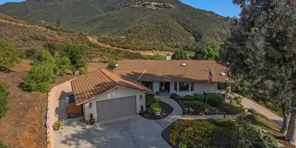 2103 Margarita Glen