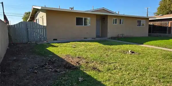 827 N Jasmine
