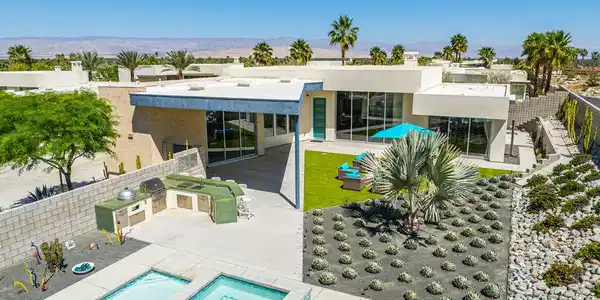 586 Polaris Court