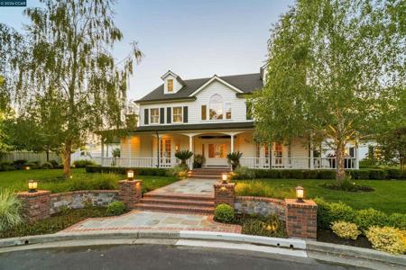 298 Barrington Ln